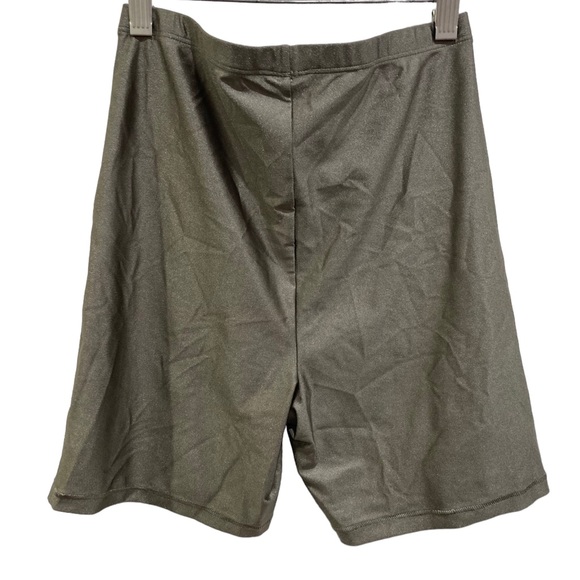 SKIMS- NWT Shine Spandex Jersey Biker Short color Gray Chalk sz Small - Picture 5 of 8